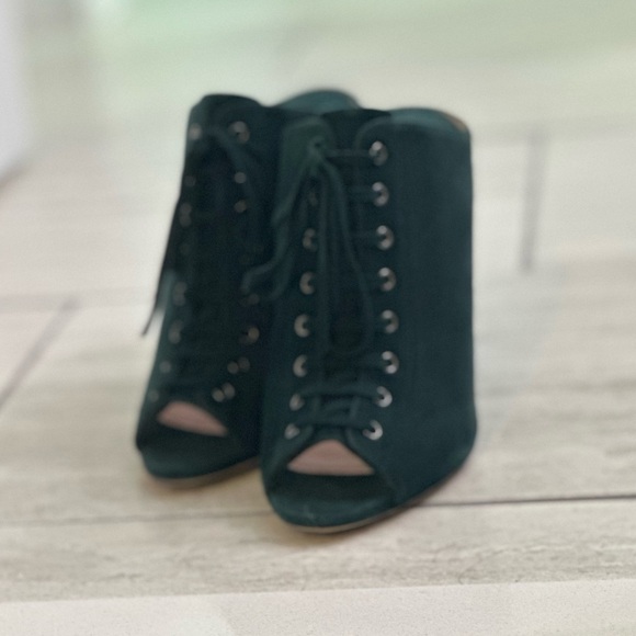 Miu Miu - Green Suede - Peep Toe Lace Up Mule heel - size 38.5 - EUC - Picture 10 of 10